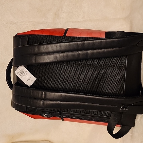 Coach back pack - Picture 2 of 9